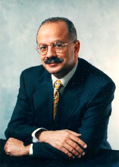 Dr. Eduardo Padron