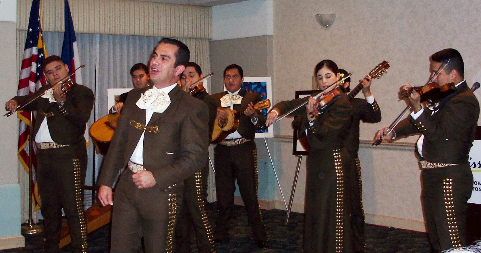 Mariachi Los Caporales