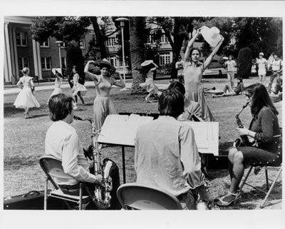 Dance and music students from the School of Fine Arts perform, 1980