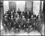  Presione aqu� para ver una imagen m�s grande - click to view 
larger image.