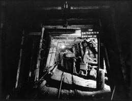  Presione aqu� para ver una imagen m�s grande - click to view 
larger image.