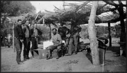 Presione aqu� para ver una imagen m�s grande - click to view 
larger image.