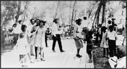  Presione aqu� para ver una imagen m�s grande - click to view 
larger image.