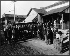  Presione aqu� para ver una imagen m�s grande - click to view 
larger image.