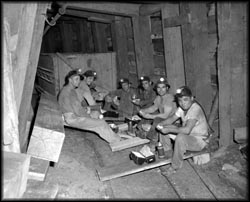  Presione aqu� para ver una imagen m�s grande - click to view 
larger image.