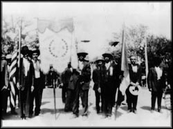  Presione aqu� para ver una imagen m�s grande - click to view 
larger image.