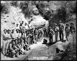  Presione aqu� para ver una imagen m�s grande - click to view 
larger image.