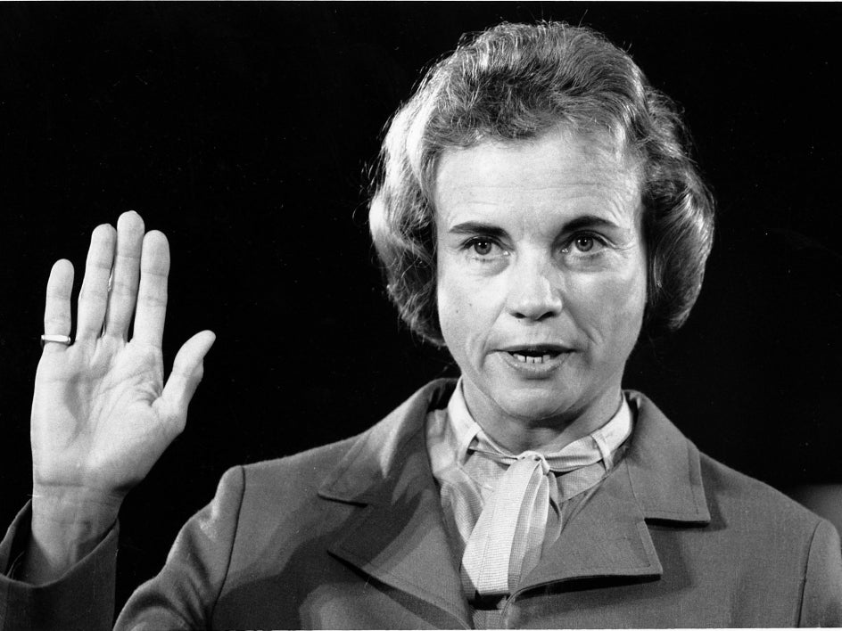 Sandra Day O'Connor being sworn in